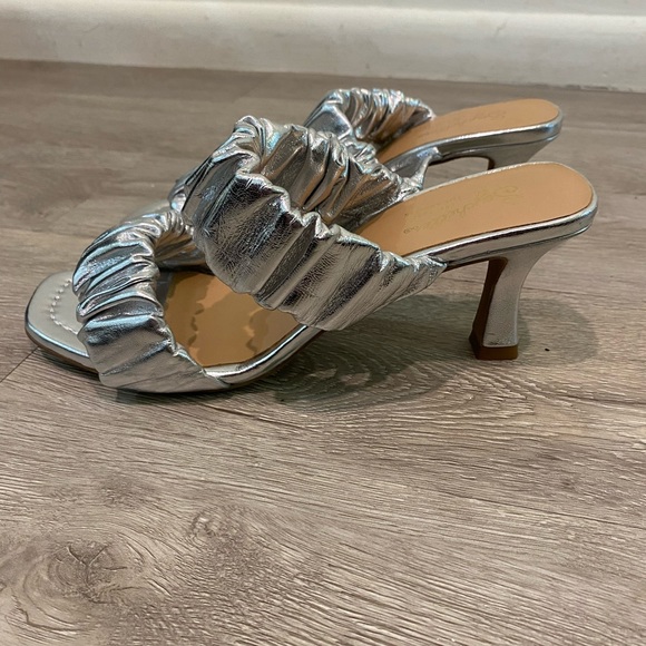 Silver Seychelles Heels - Picture 2 of 3